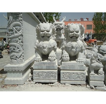 石雕狮子 专业雕刻各种石雕工艺品，石牌坊  寺庙 雕塑