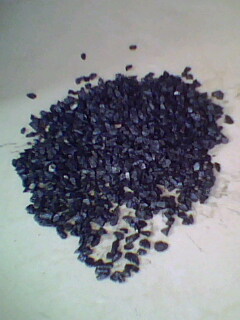 黑色石米
