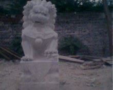 雕刻石狮