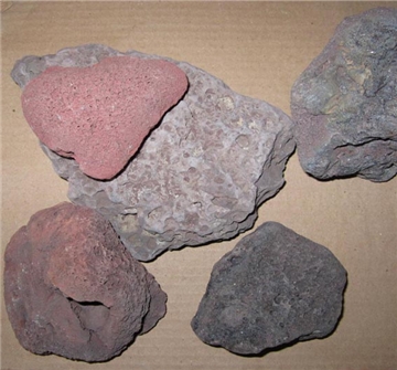 火山岩原材料