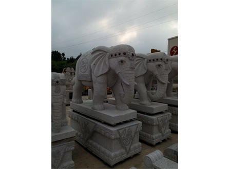 大象雕刻