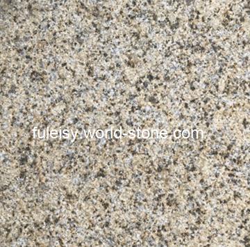 色泽金黄，色差小，石材质量好，储量大，易于开发。新卡麦石材具有致密的结构，坚硬的质感，良好的耐酸碱性能以及良好的耐候性，并且可以在户外长时间使用。